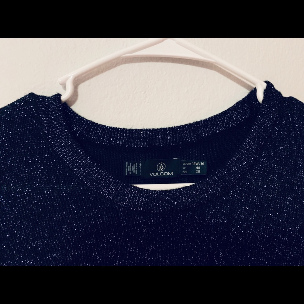 VOLCOM DRESS - Picture 2 of 3